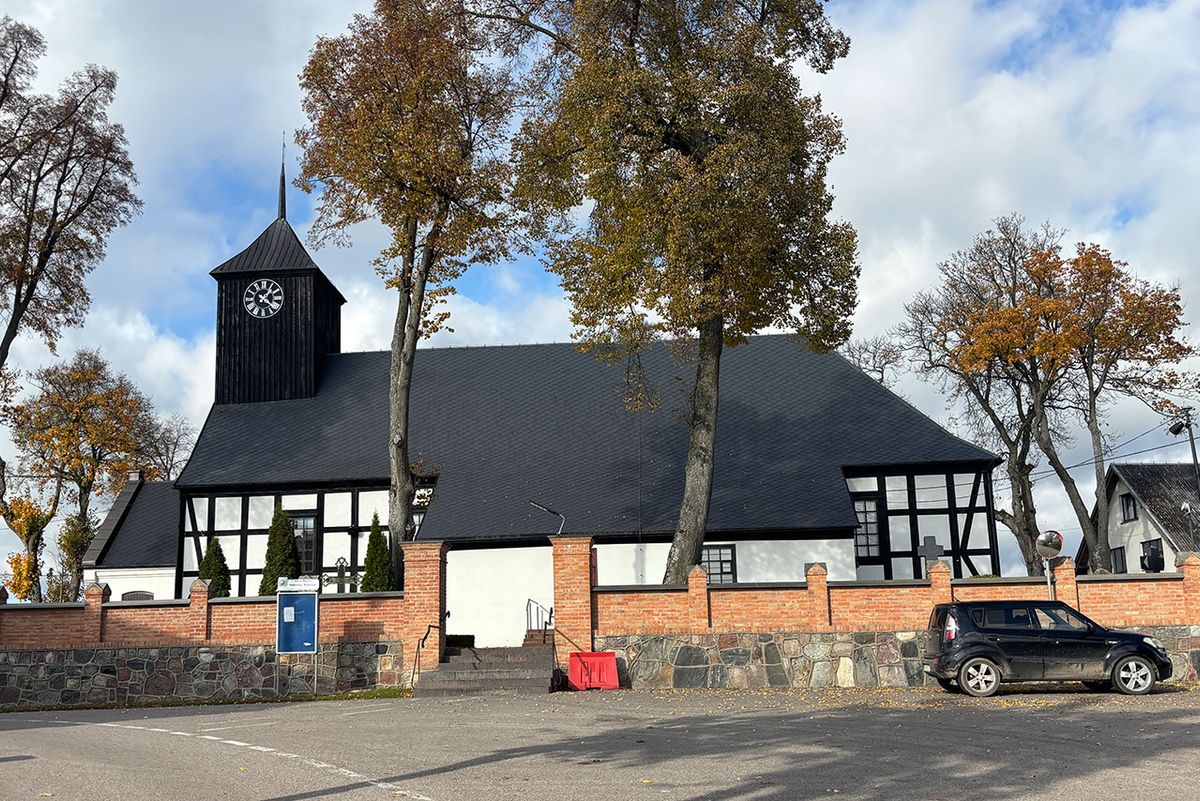 Atrakcje na Kaszubach - Sanktuarium Matki Bożej Królowej Kaszub w Sianowie