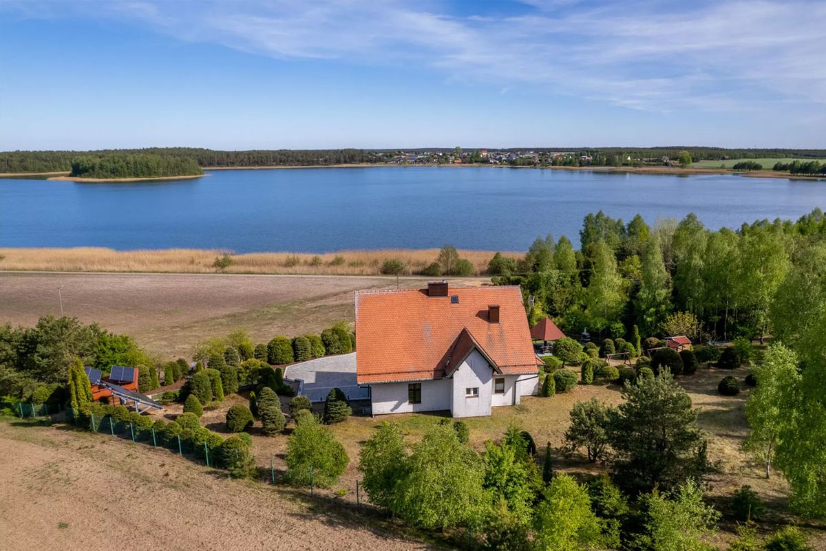 Dom z widokiem na jezioro - noclegi na Kaszubach.
