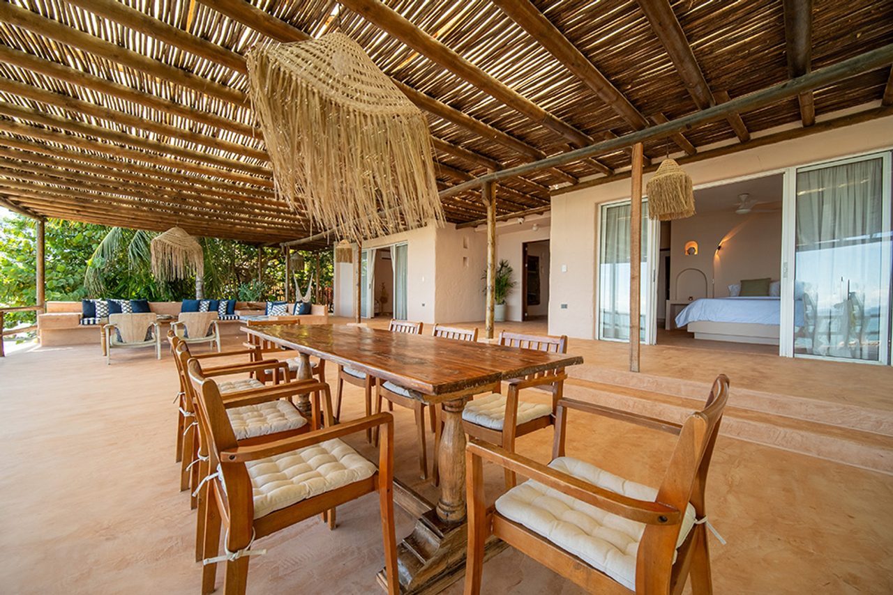 Isla Bonita — photograph 2