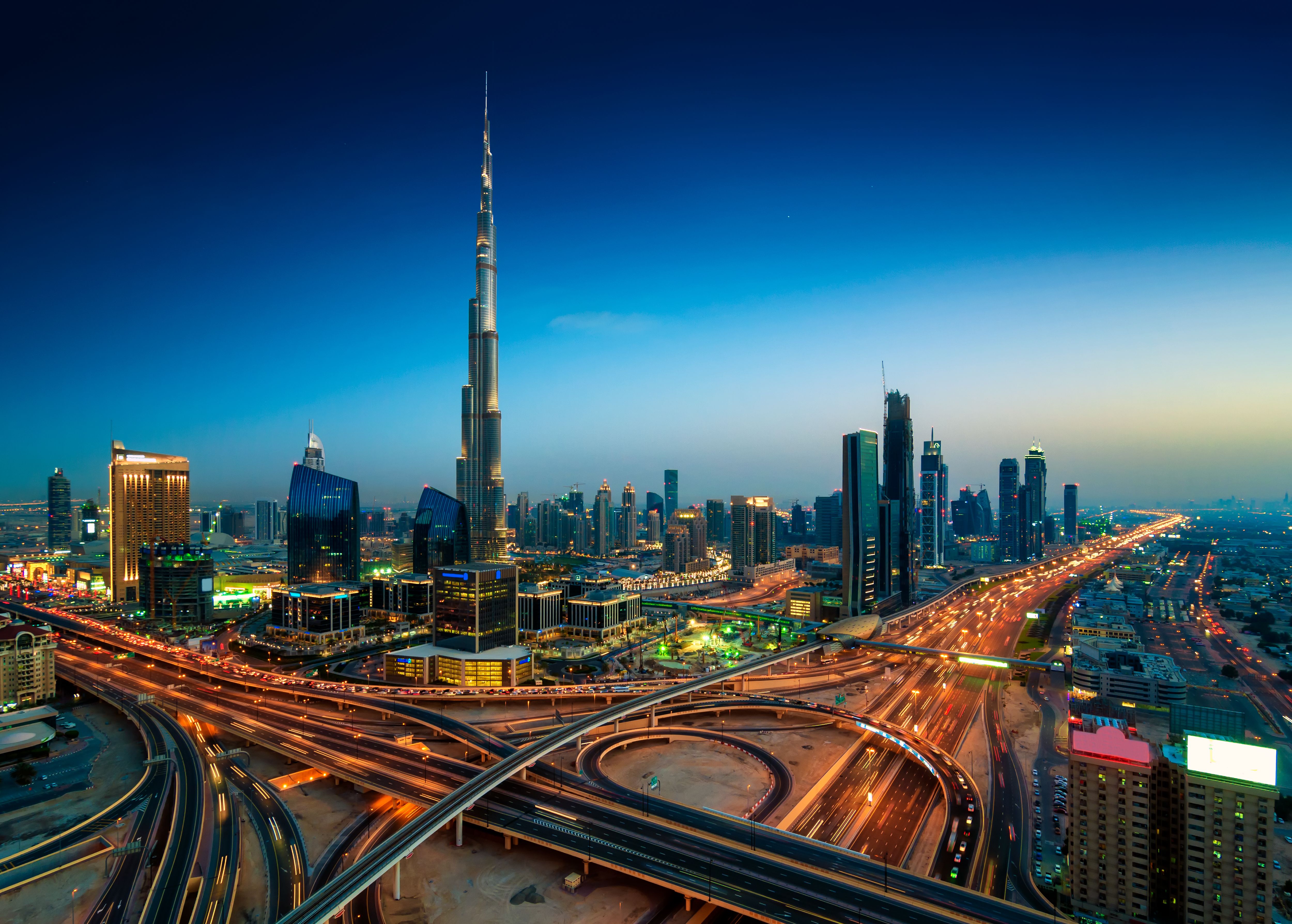 Dubai eSIM guide: what works and what's blocked | KnowRoaming