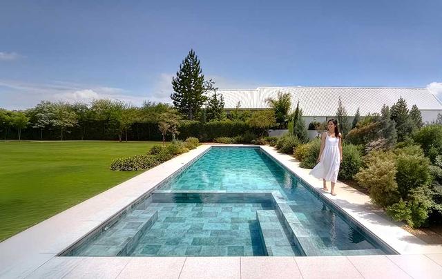 DV384 – Stone Tile Grey