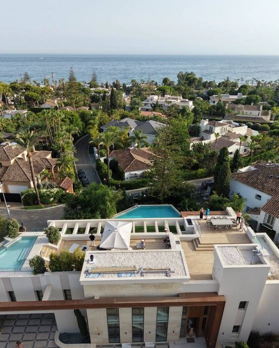 Los Monteros