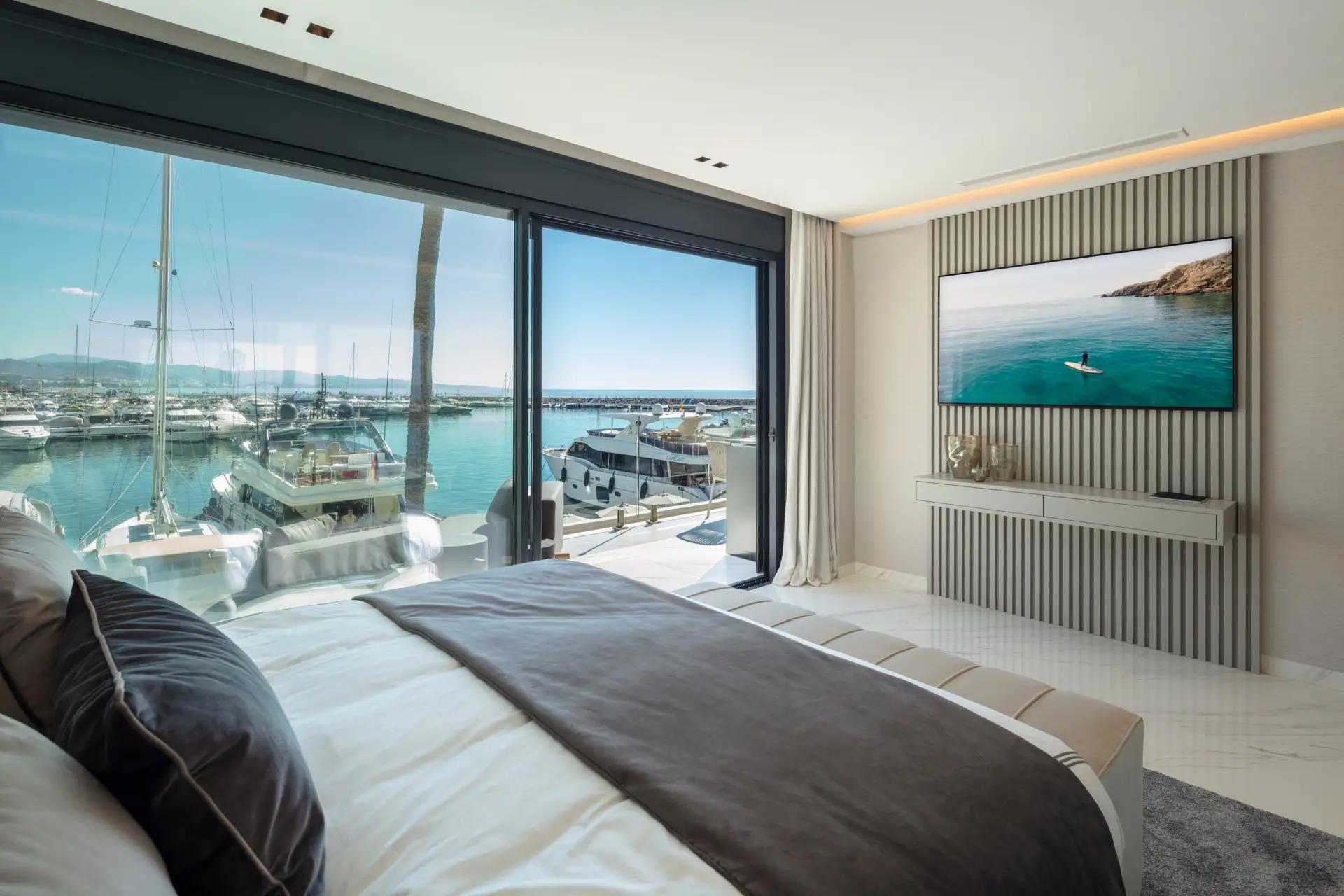 BANUS I, PUERTO BANÚS