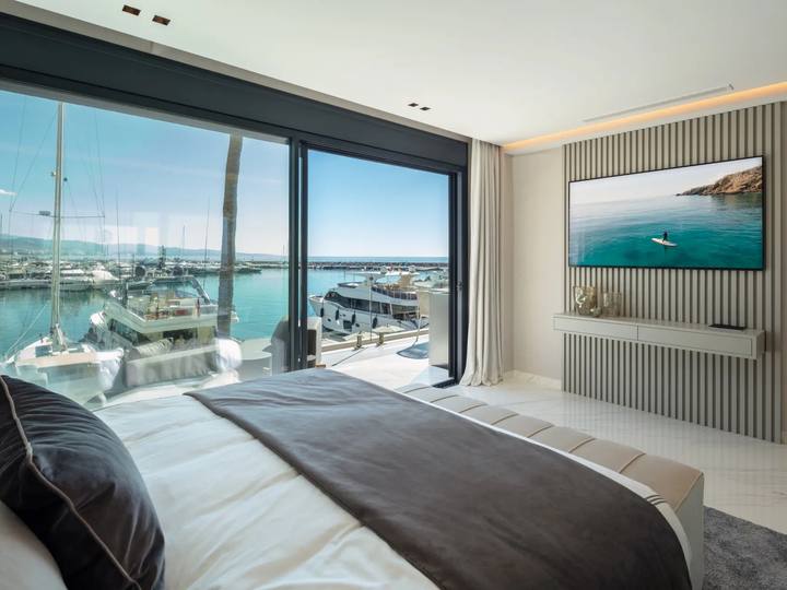 BANUS I, PUERTO BANÚS