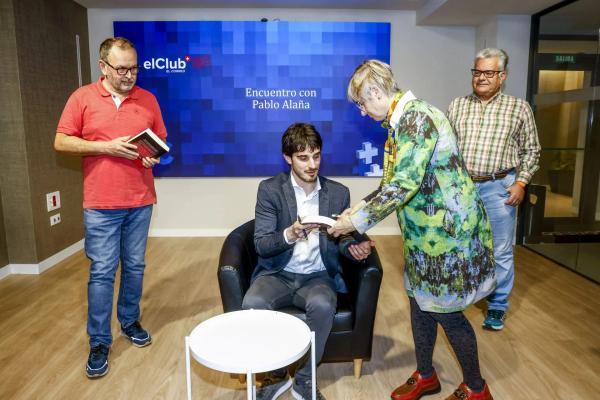 Encuentro con suscriptores de El Correo Álava y entrevista