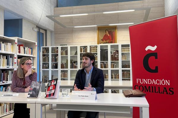 Presentación de El hijo del asesino en el CIESE de Comillas