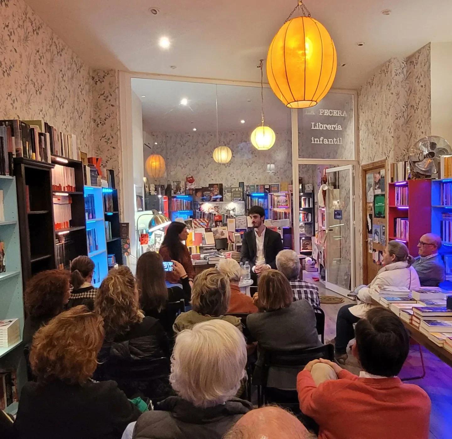 Presentación en la librería La Puerta de Tannhäuser de Plasencia