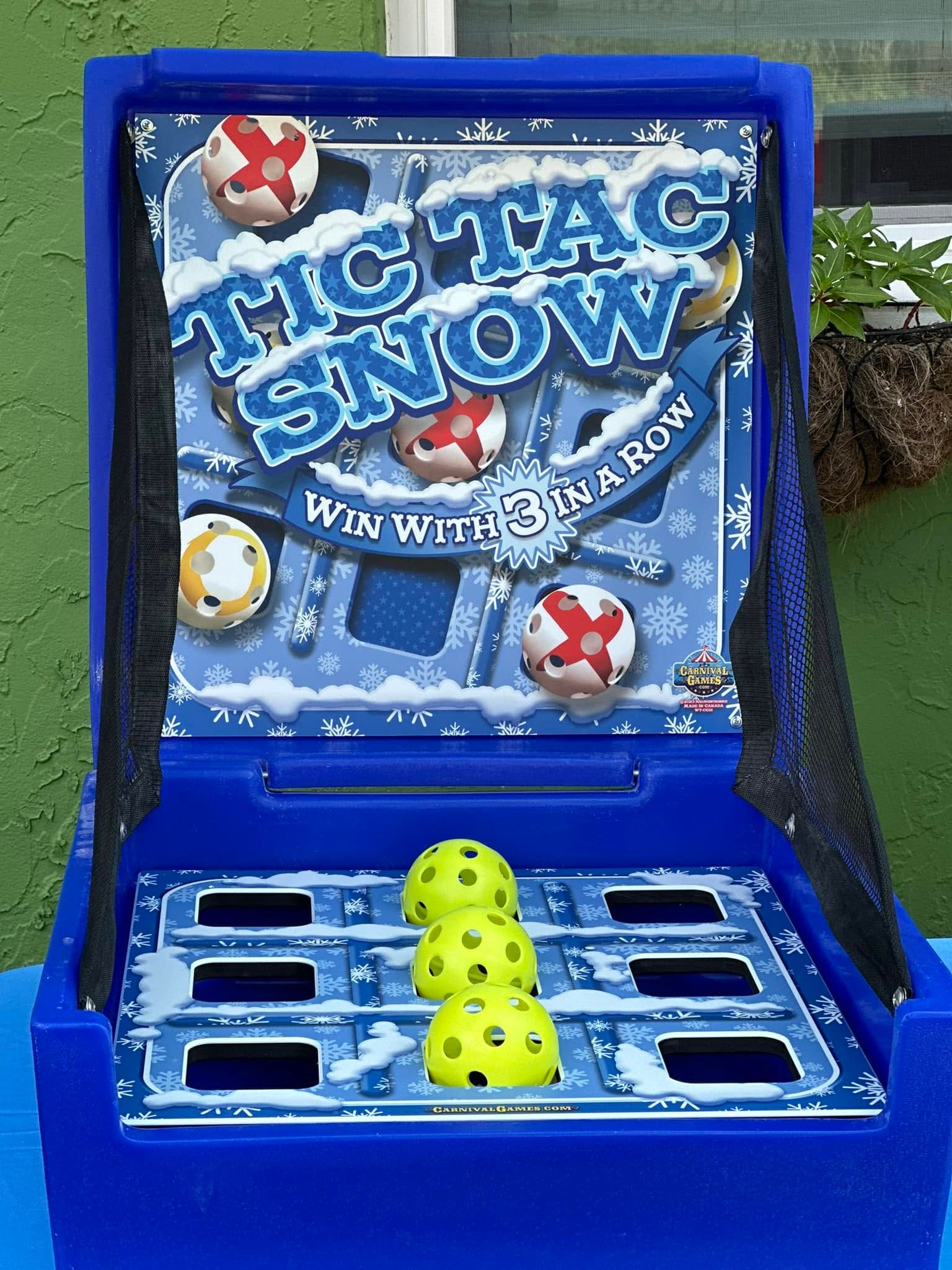 A close-up of the Tic Tac Snow game