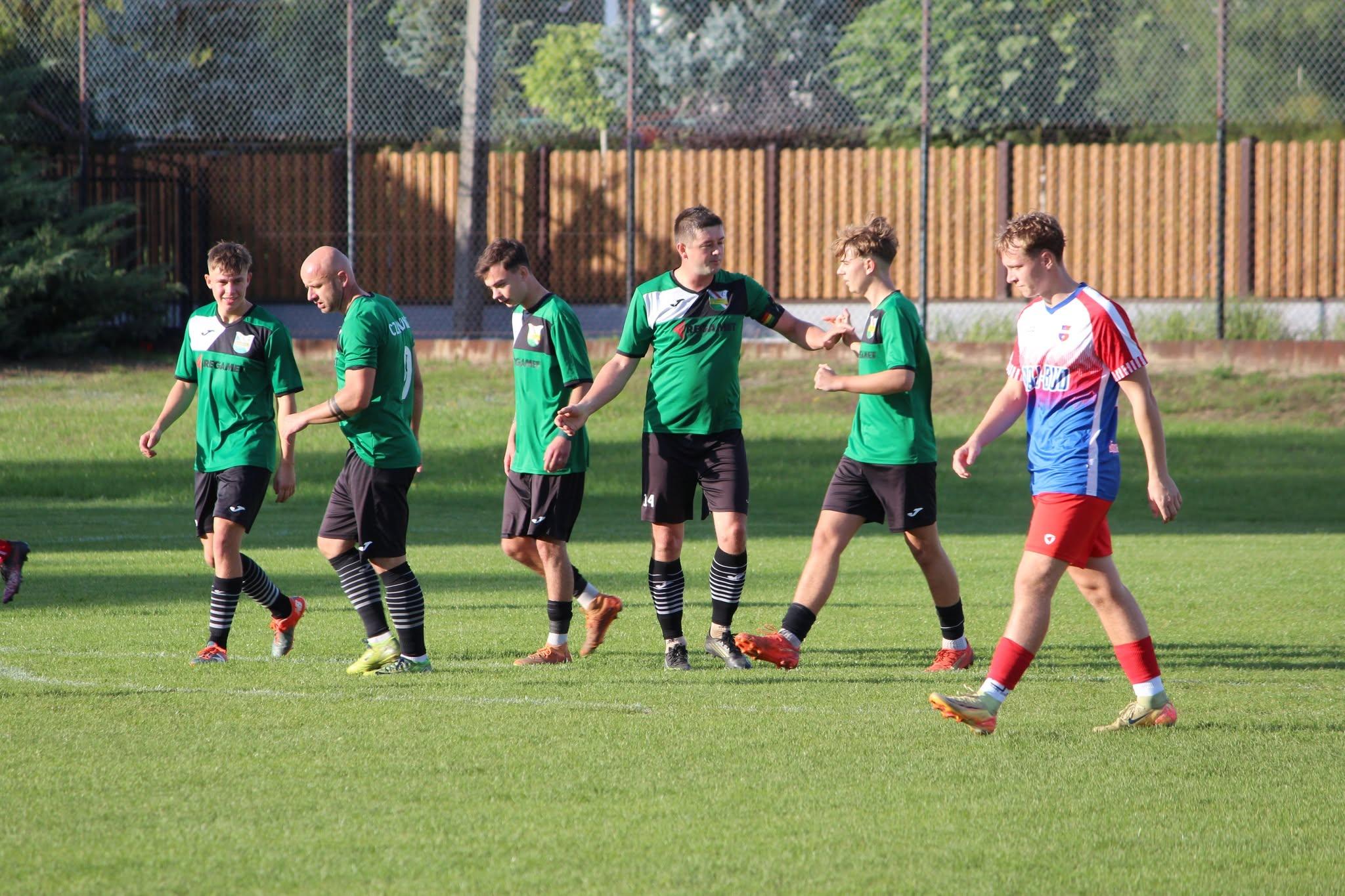 Mecz Czarnovia – LKS Łopuchowa przy Konarskiego 23