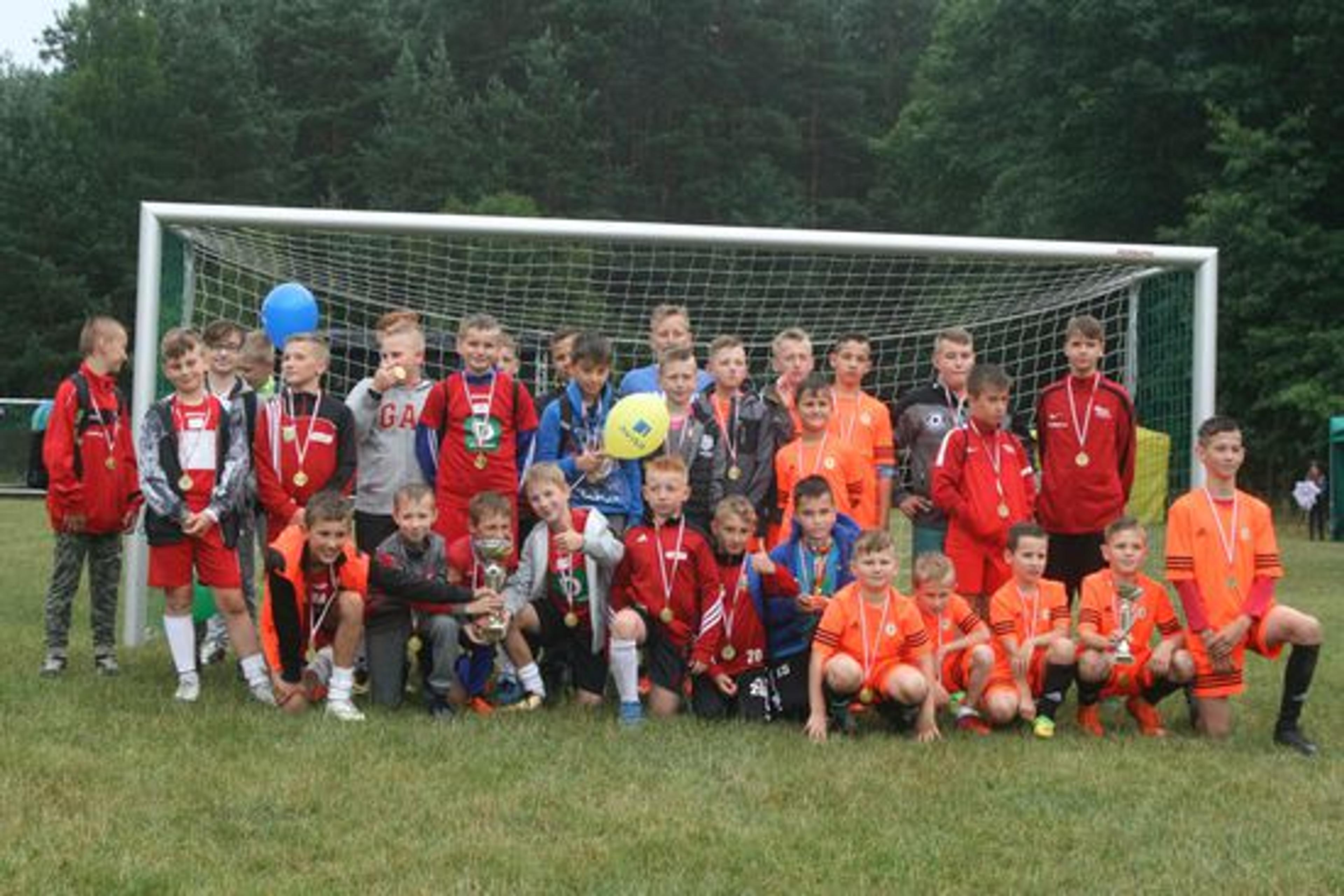 Zwycięstwo młodzików Czarnovii podczas Dnia Sportu