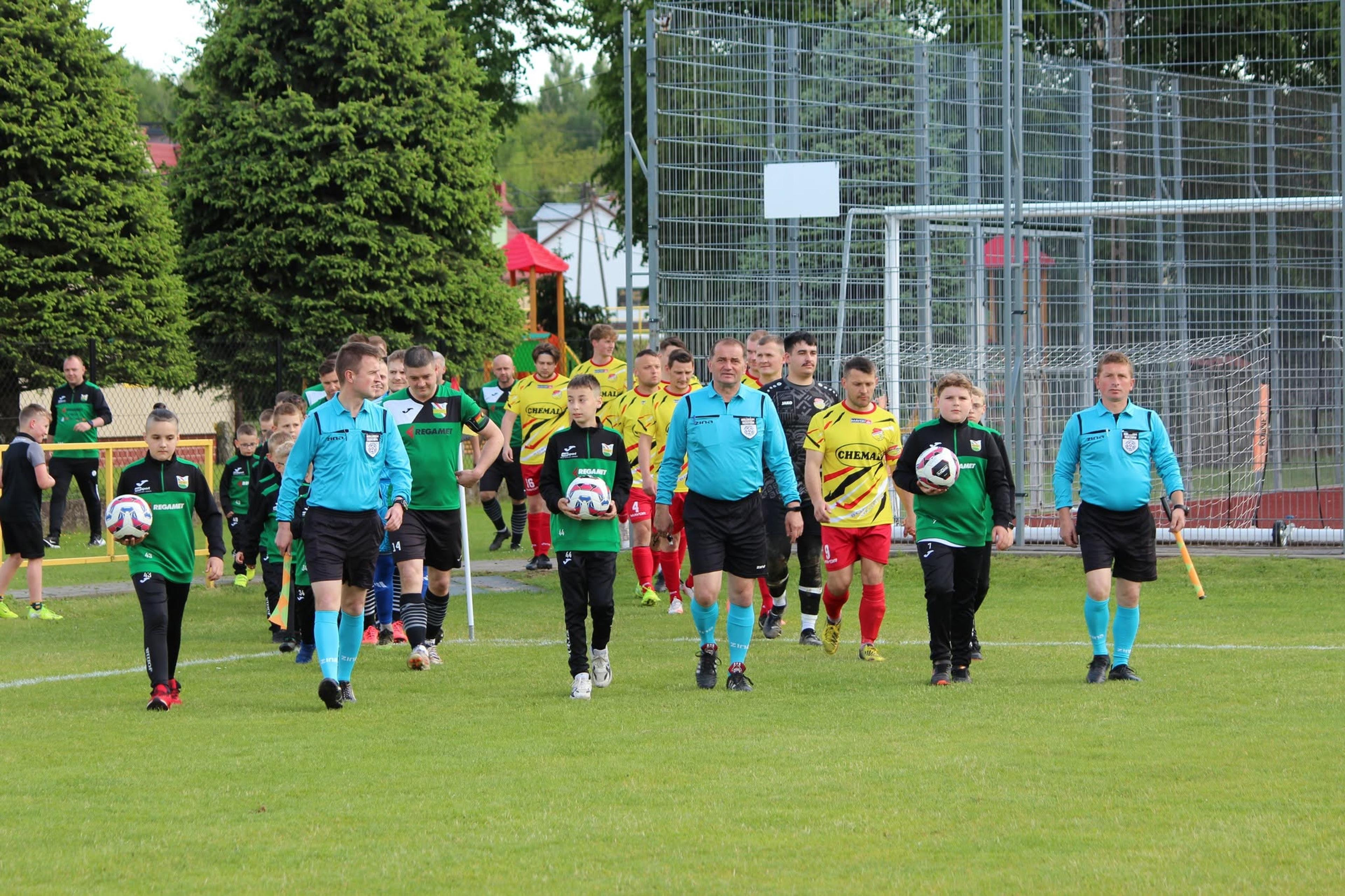 Mecz Czarnovia – Borowiec Straszęcin przy Konarskiego 23