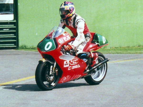 Cristian Caliumi in pista, Campionato Italiano 250cc 1999