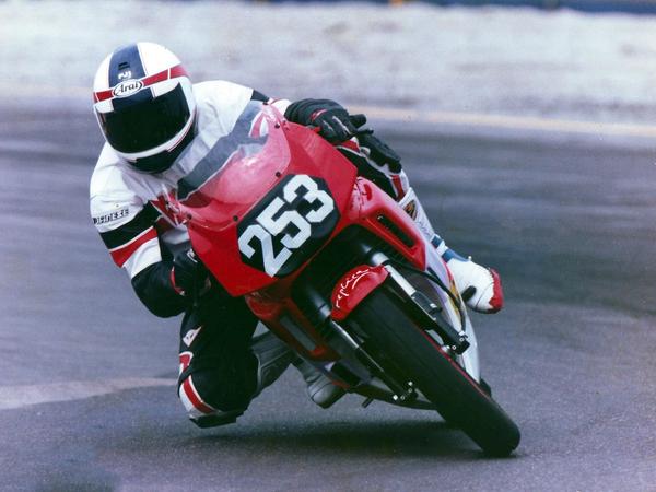 Cristian Caliumi in pista, Sport Production 1989