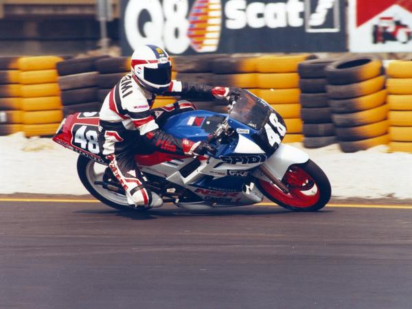 Cristian Caliumi in pista, Sport Production 1989