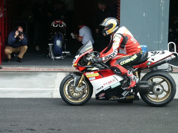 Cristian Caliumi in pista, Superbike 2002
