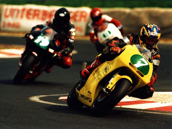 Cristian Caliumi in pista, Campionato Europeo 250cc 1998