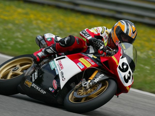 Cristian Caliumi in pista, Superbike 2002