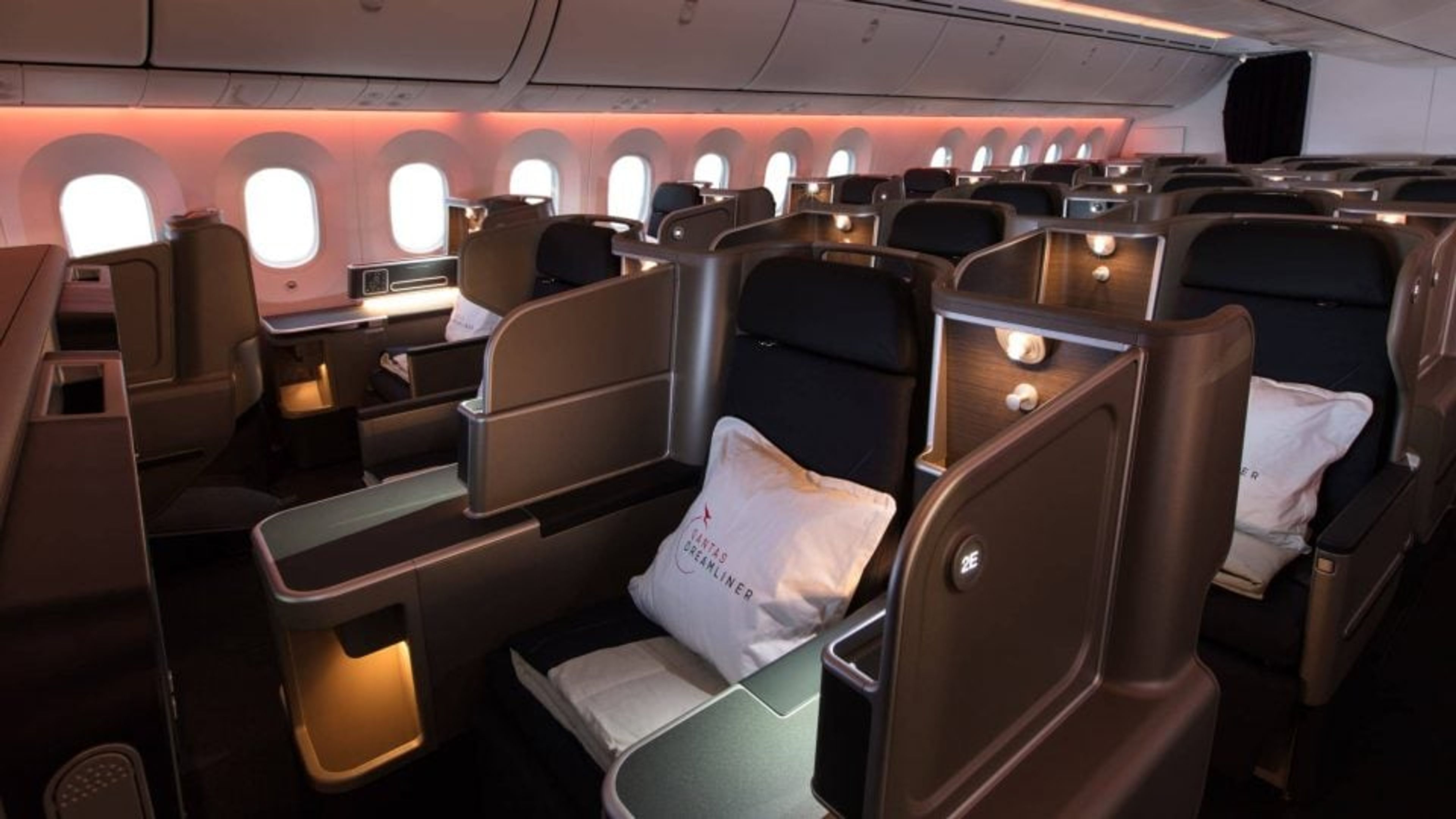 10 Easy Ways To Earn Qantas Frequent Flyer Points In 2021