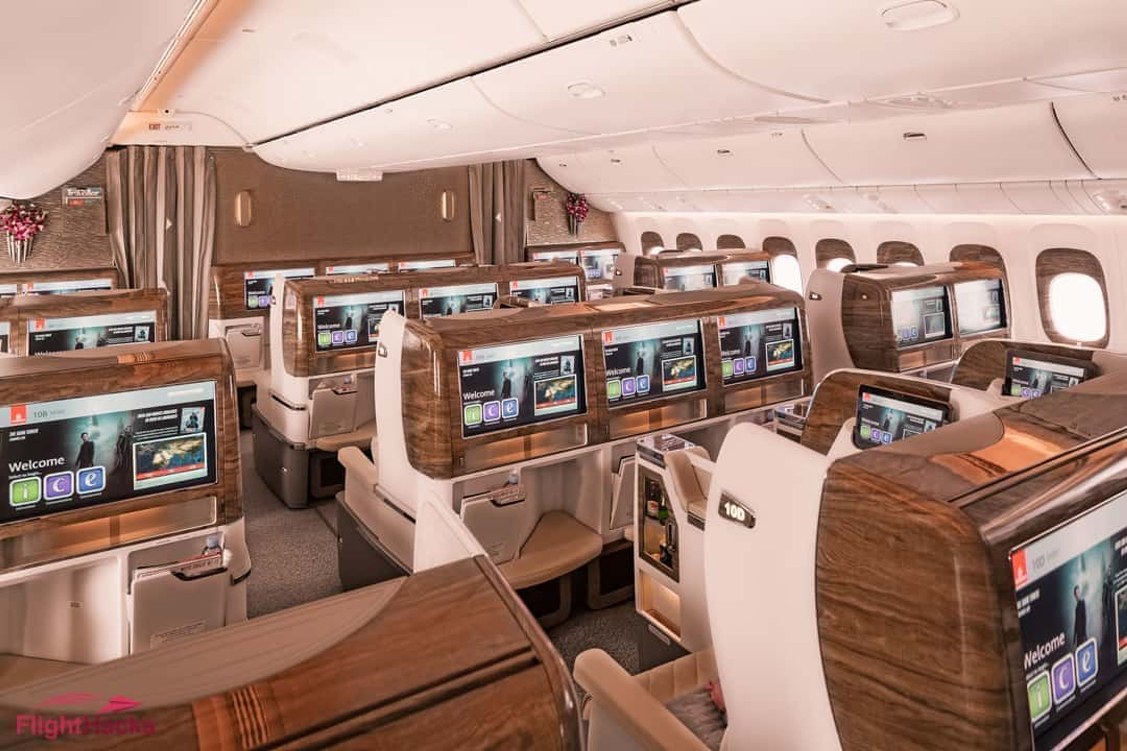 New Emirates First Class Suites B777 - 7