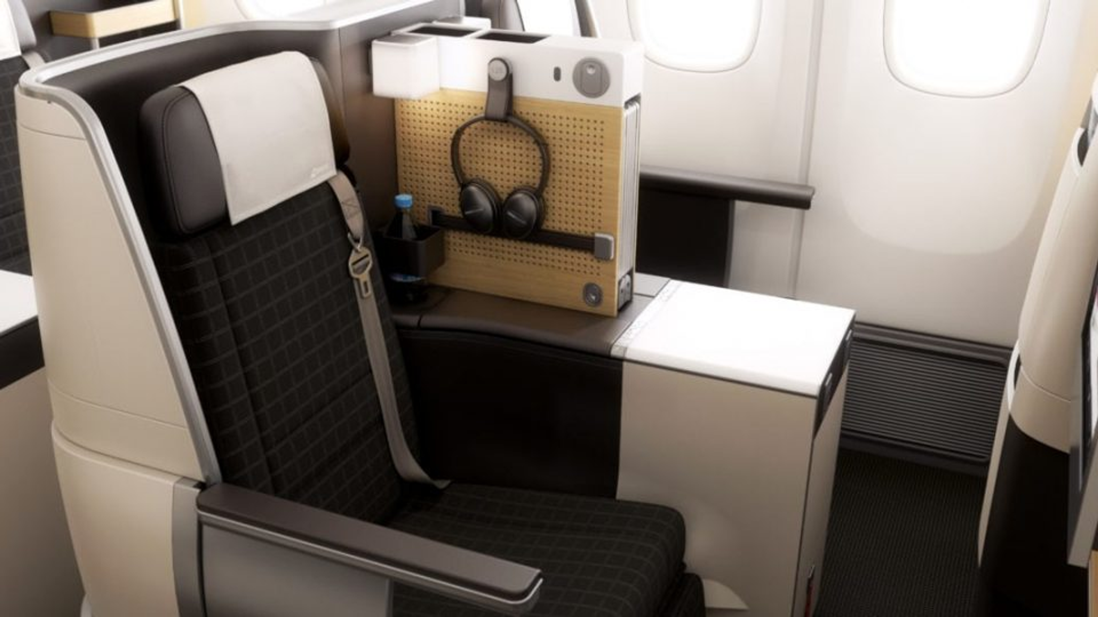 Hong Kong to Chicago Business Class From $2169 Return