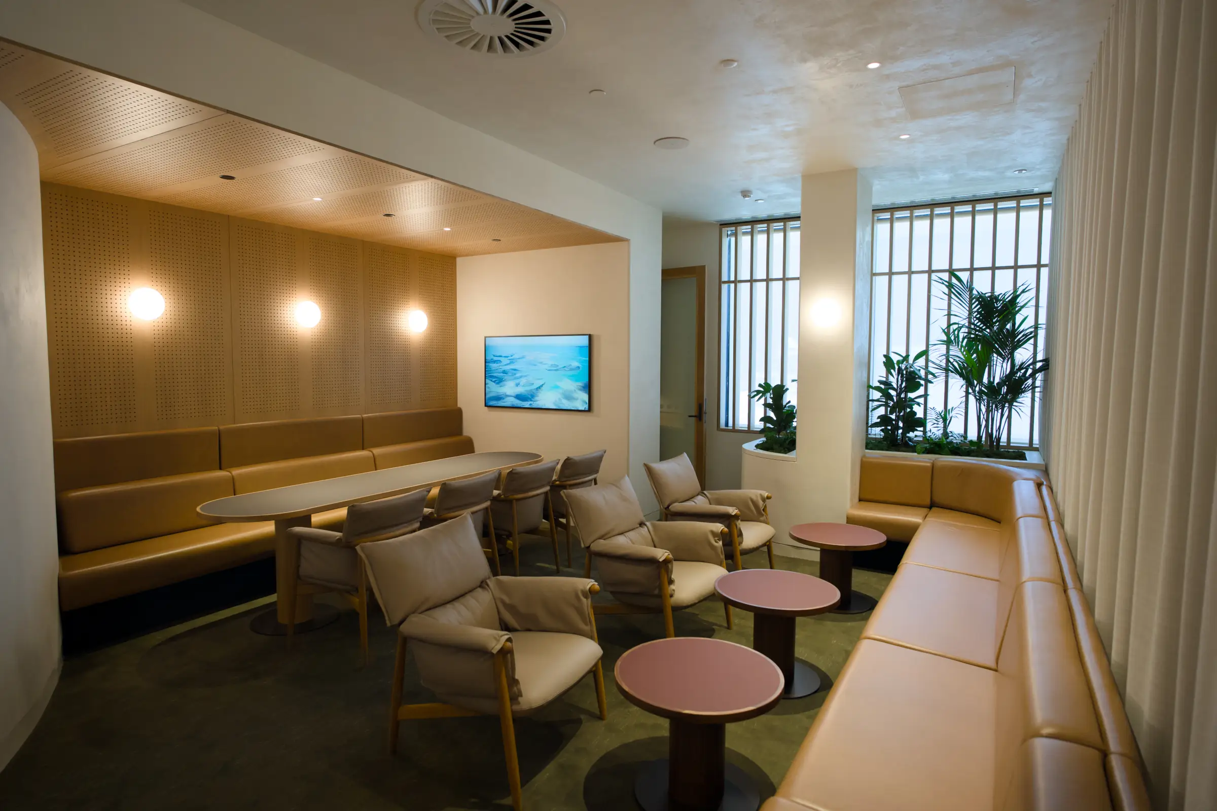 Qantas Auckland International Lounge