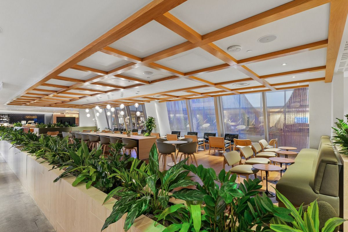 Qantas Los Angeles Business Lounge Receives Major Refresh