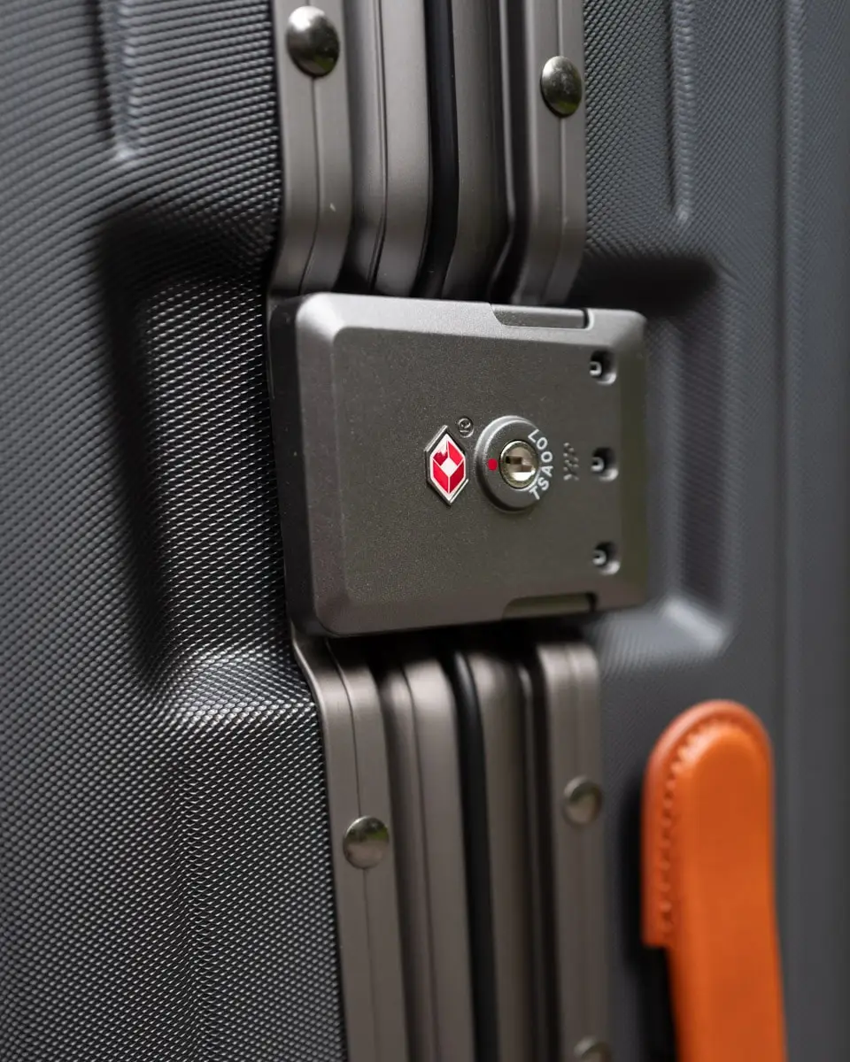 Carl Friedrik Carry On Pro 6