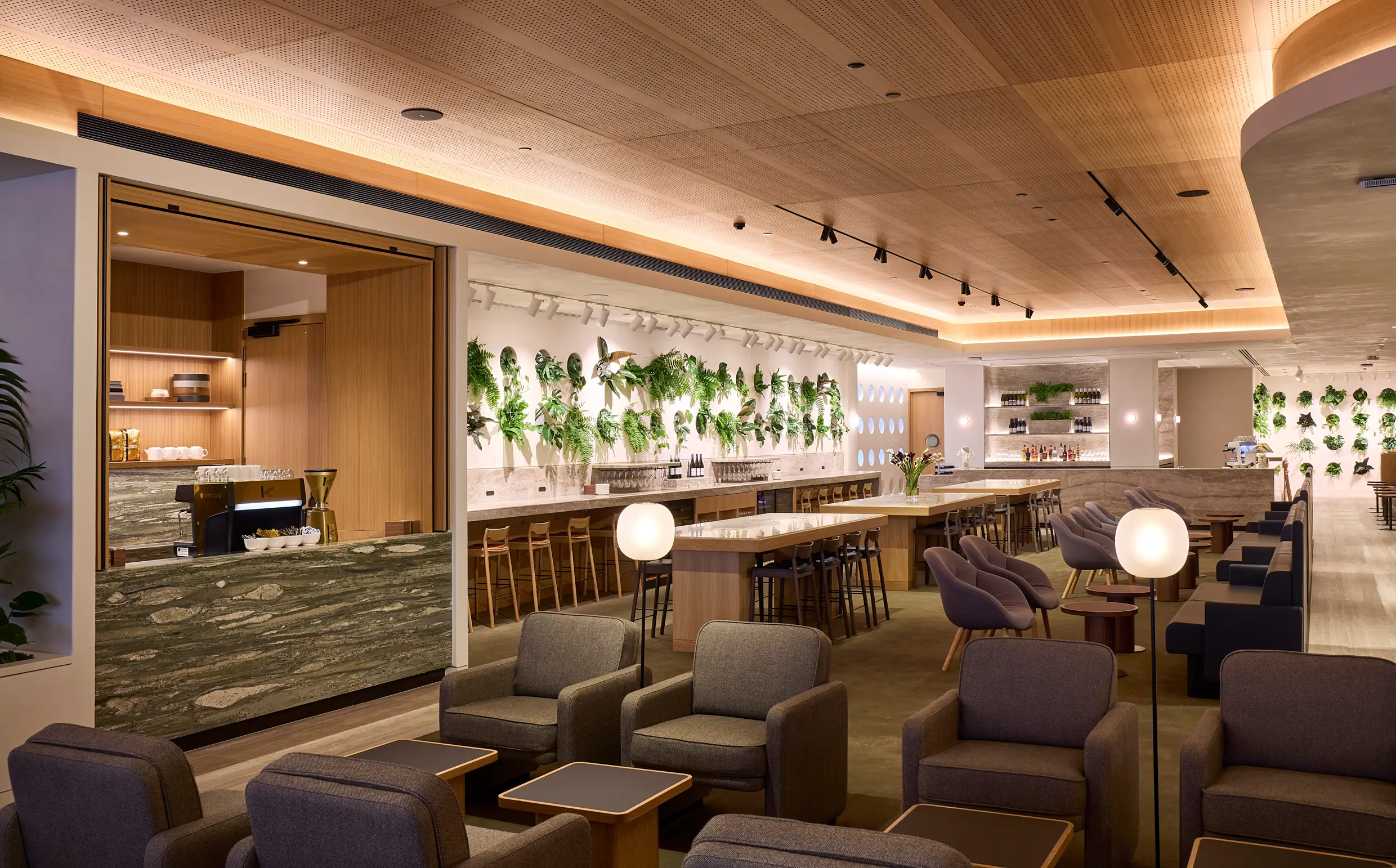 Qantas New Auckland International Lounge