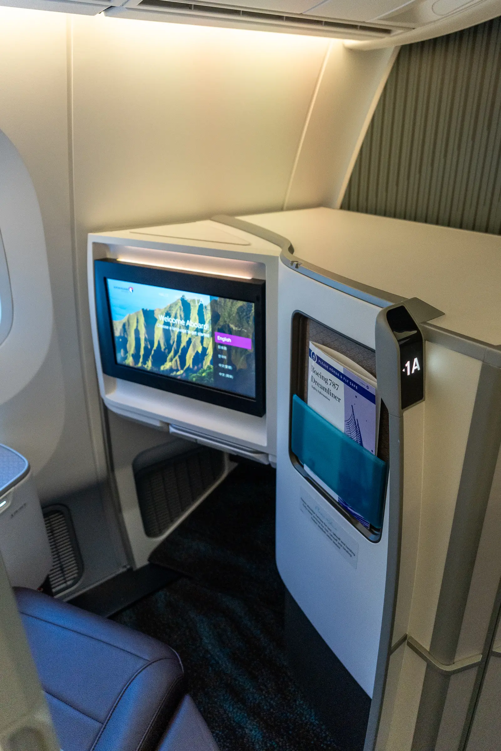 787