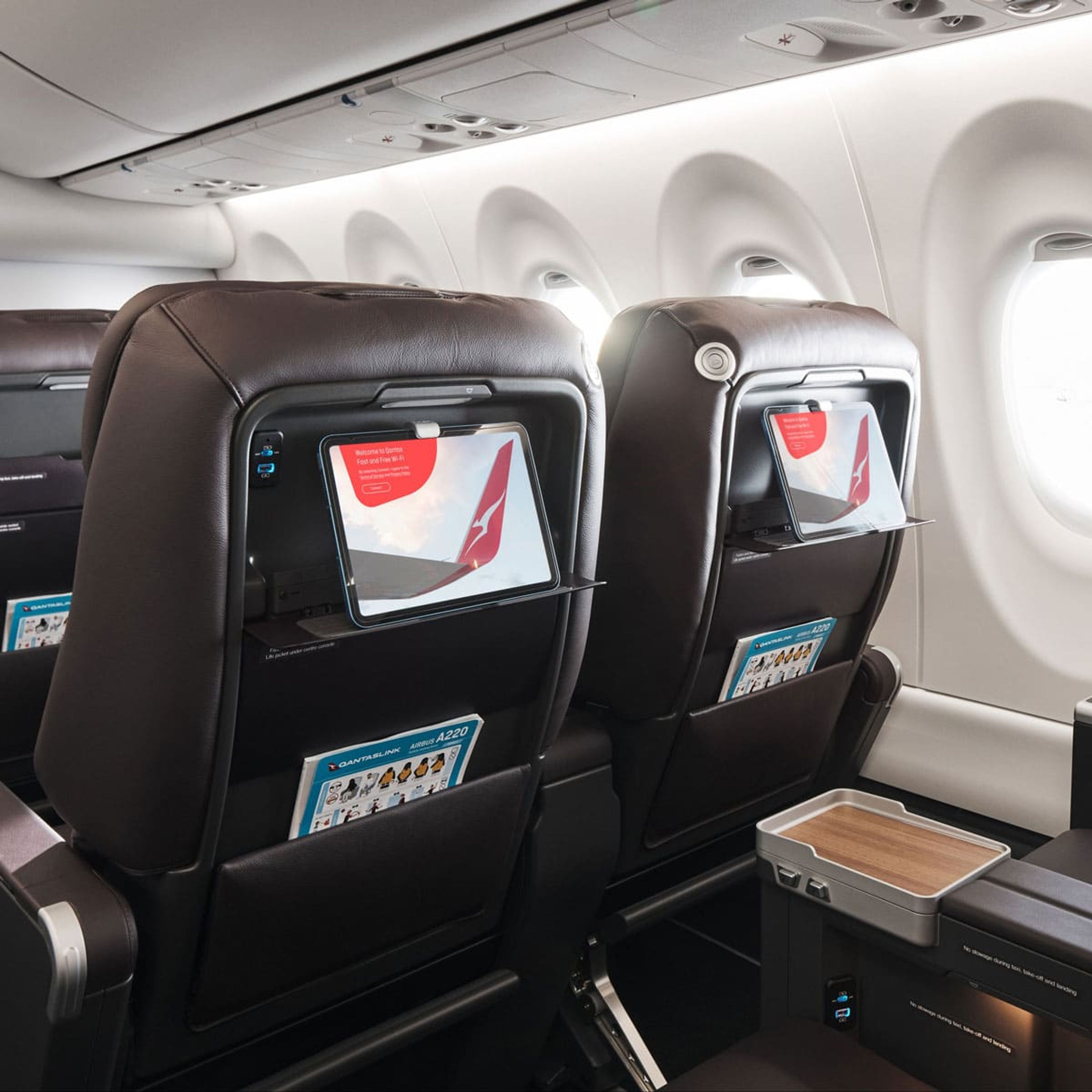 qantas a220 business seat