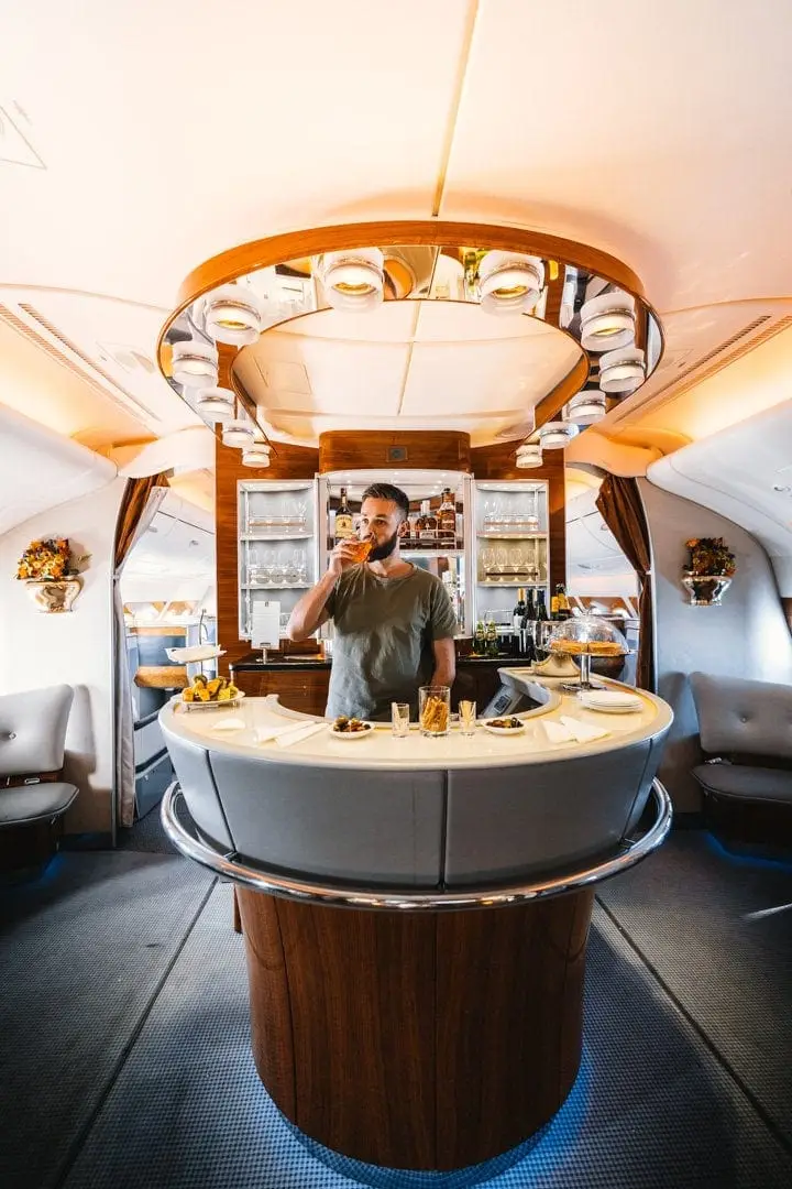 What can you do with 120,000 Qantas Frequent Flyer points? dUBAI bUSINESS cLASS