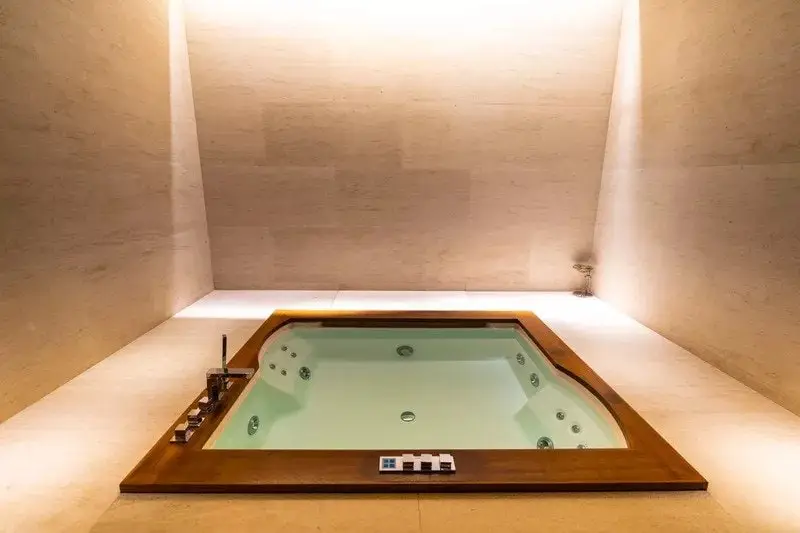 Qatar Airways Al Safwa First Class Lounge