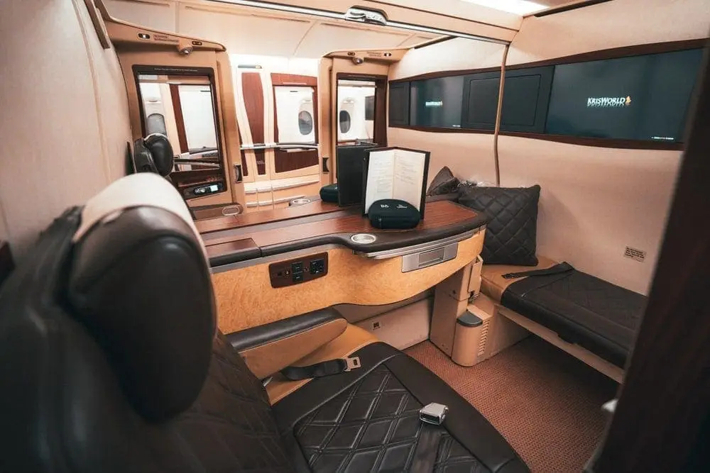 Fly Singapore Airlines First Class Australia to Paris A380 Suites