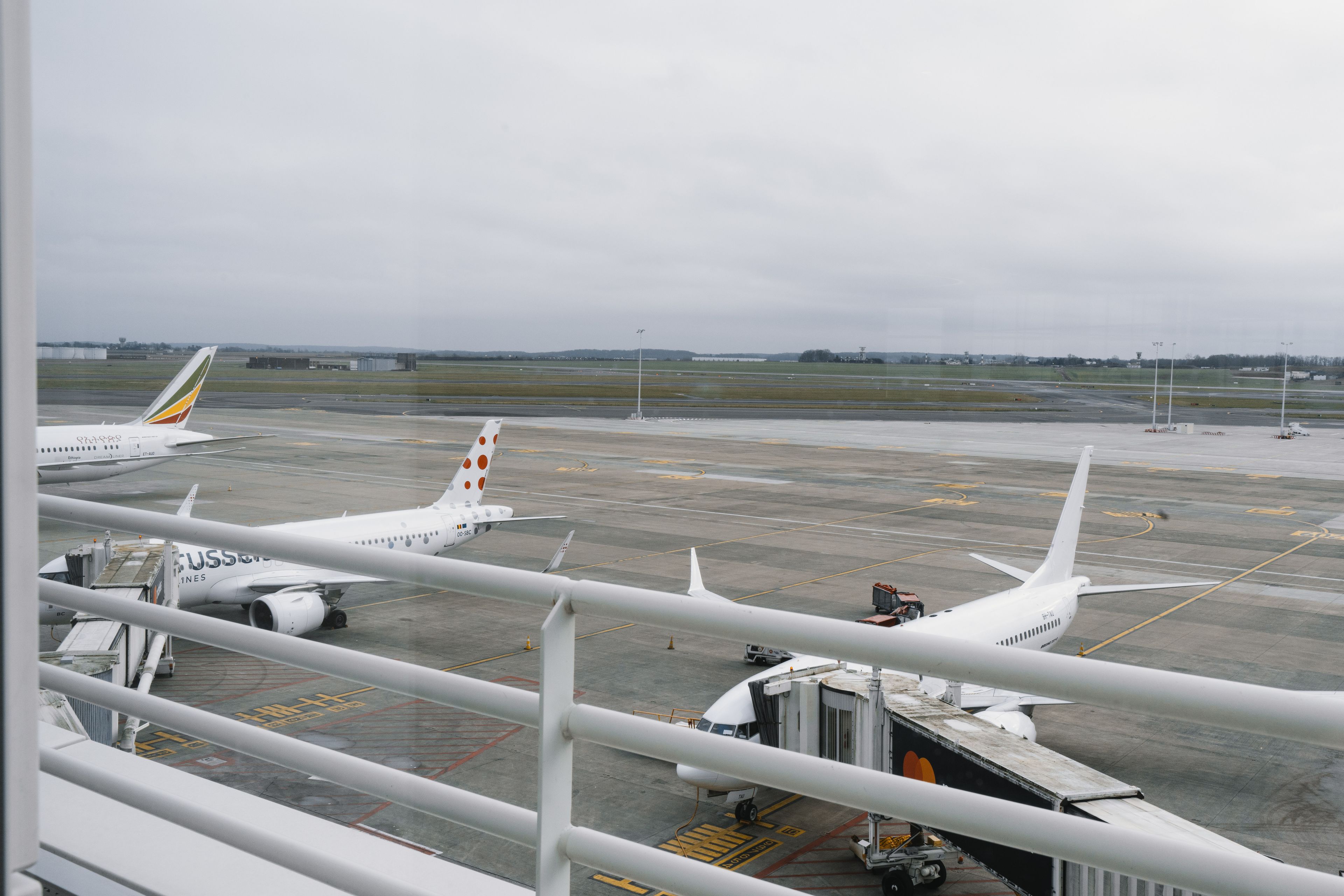 The View Lounge by Brussels Airport apron views