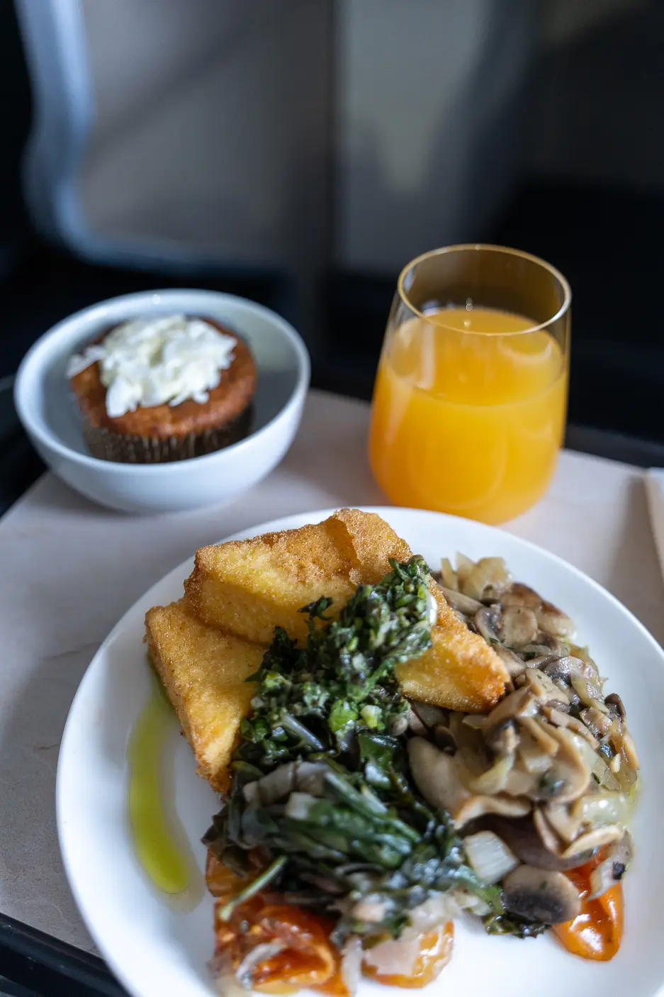 Qantas Airbus A330 Business Class Review