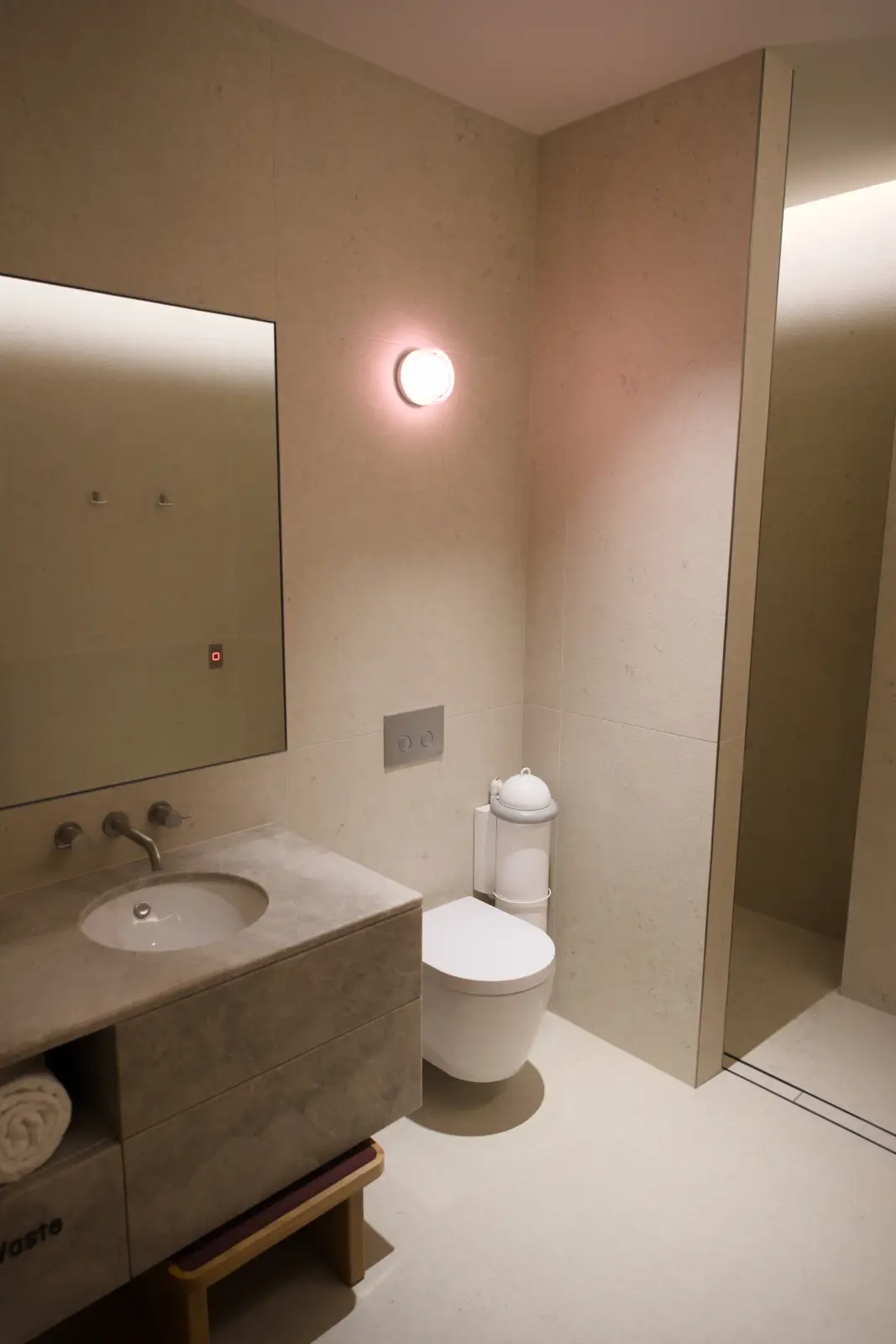 Qantas International Lounge Auckland