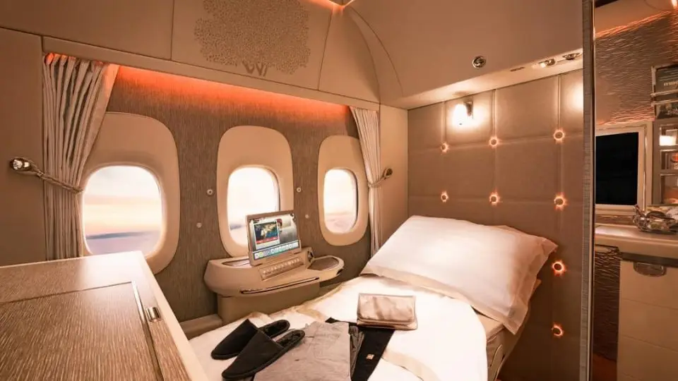 New Emirates First Class Suites B777