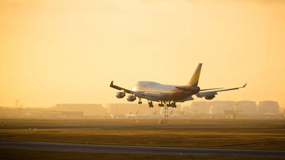 Frequent Flyer Status Extension Ultimate Guide