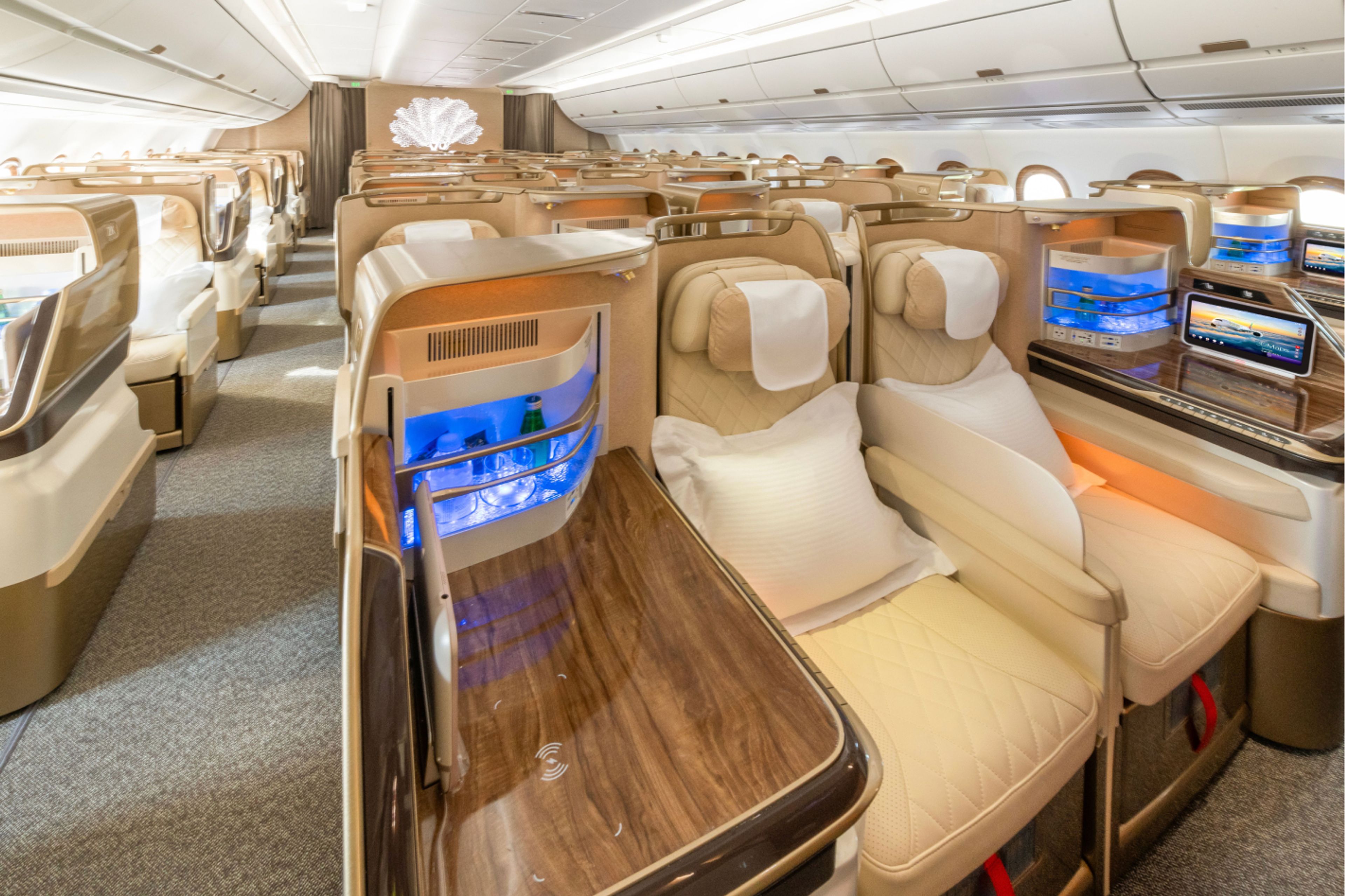 Emirates A350 business