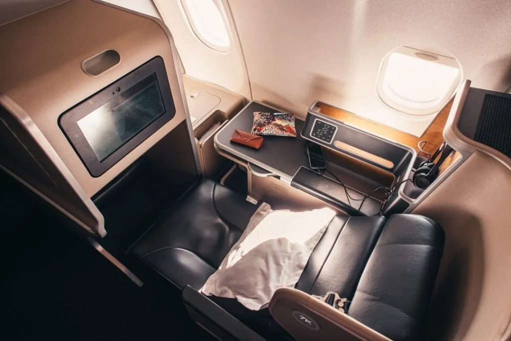 Qantas Airbus A330 Business Class Review