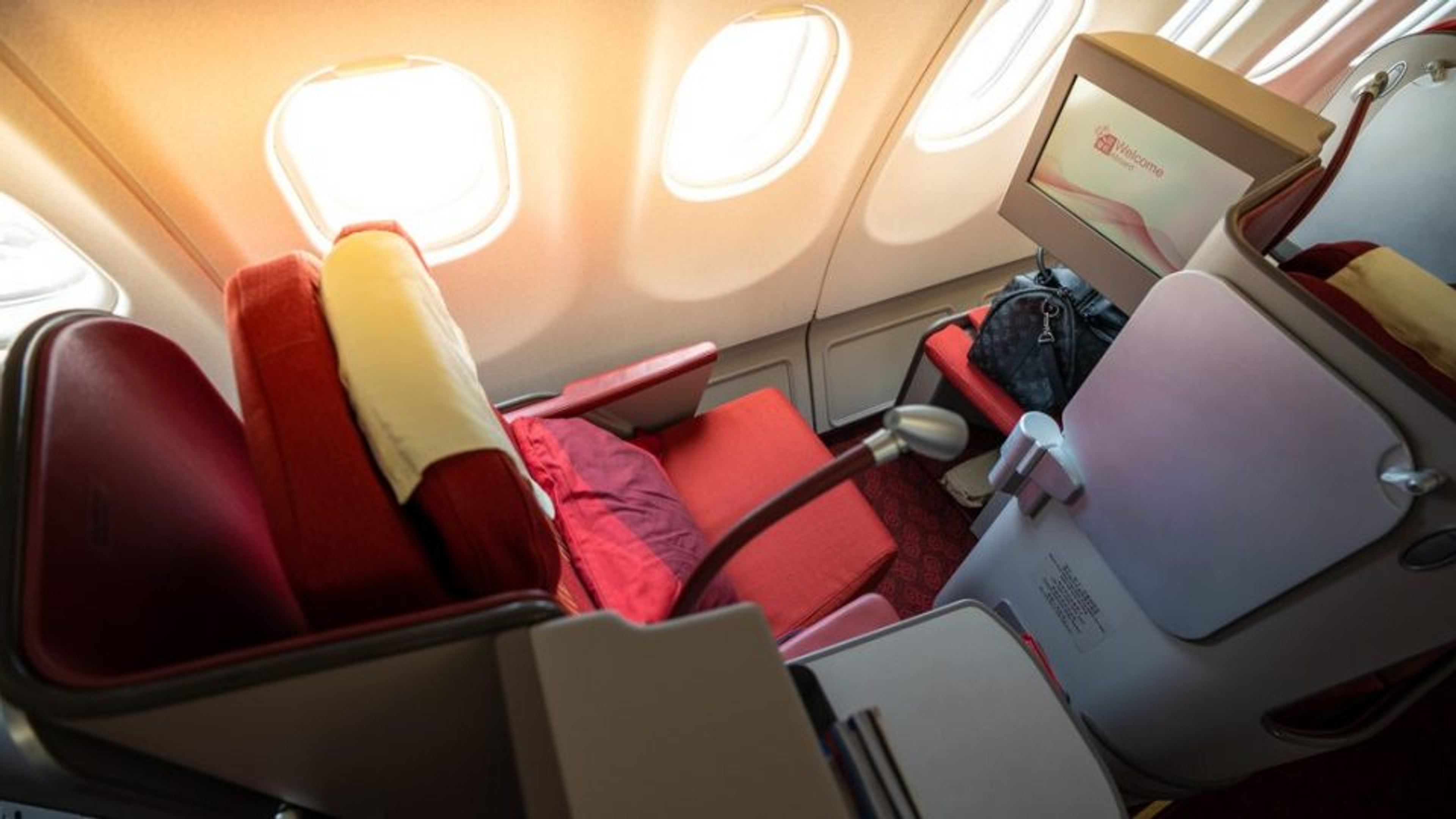 Hainan Airlines Review – A330 Business Class