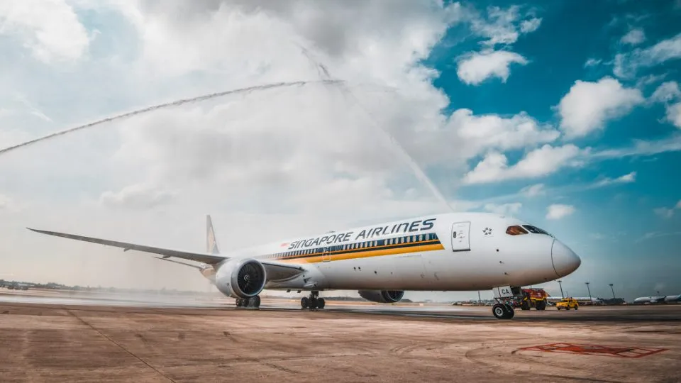 Singapore Airlines Returns Passenger Flights To Perth