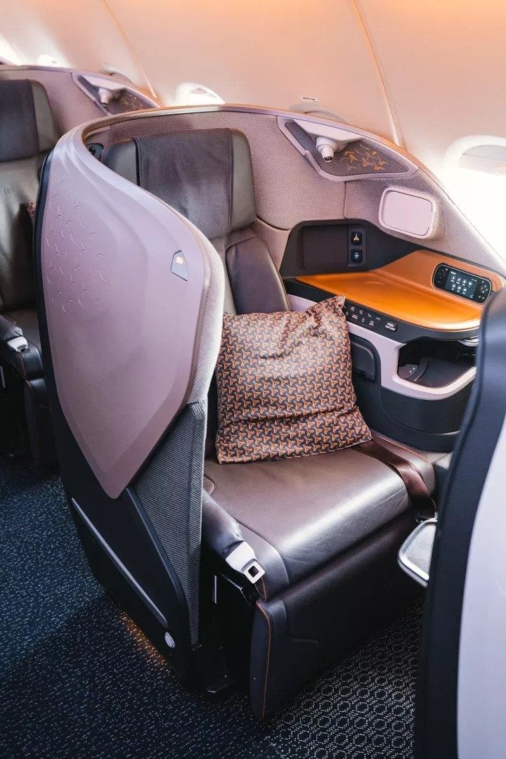 Singapore Airlines Business Class