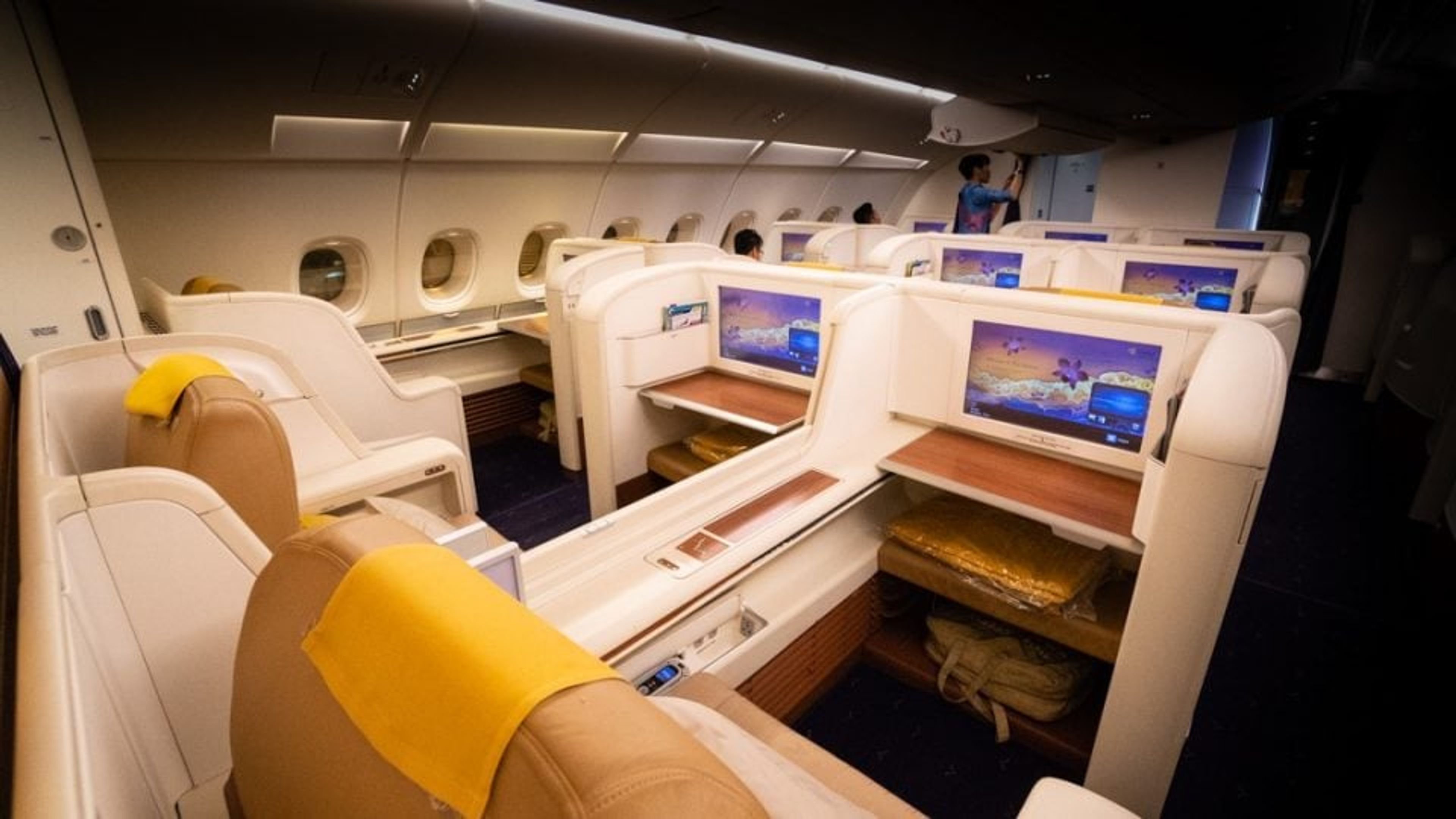 Thai Airways A380 First Class Review(Bangkok To Paris)