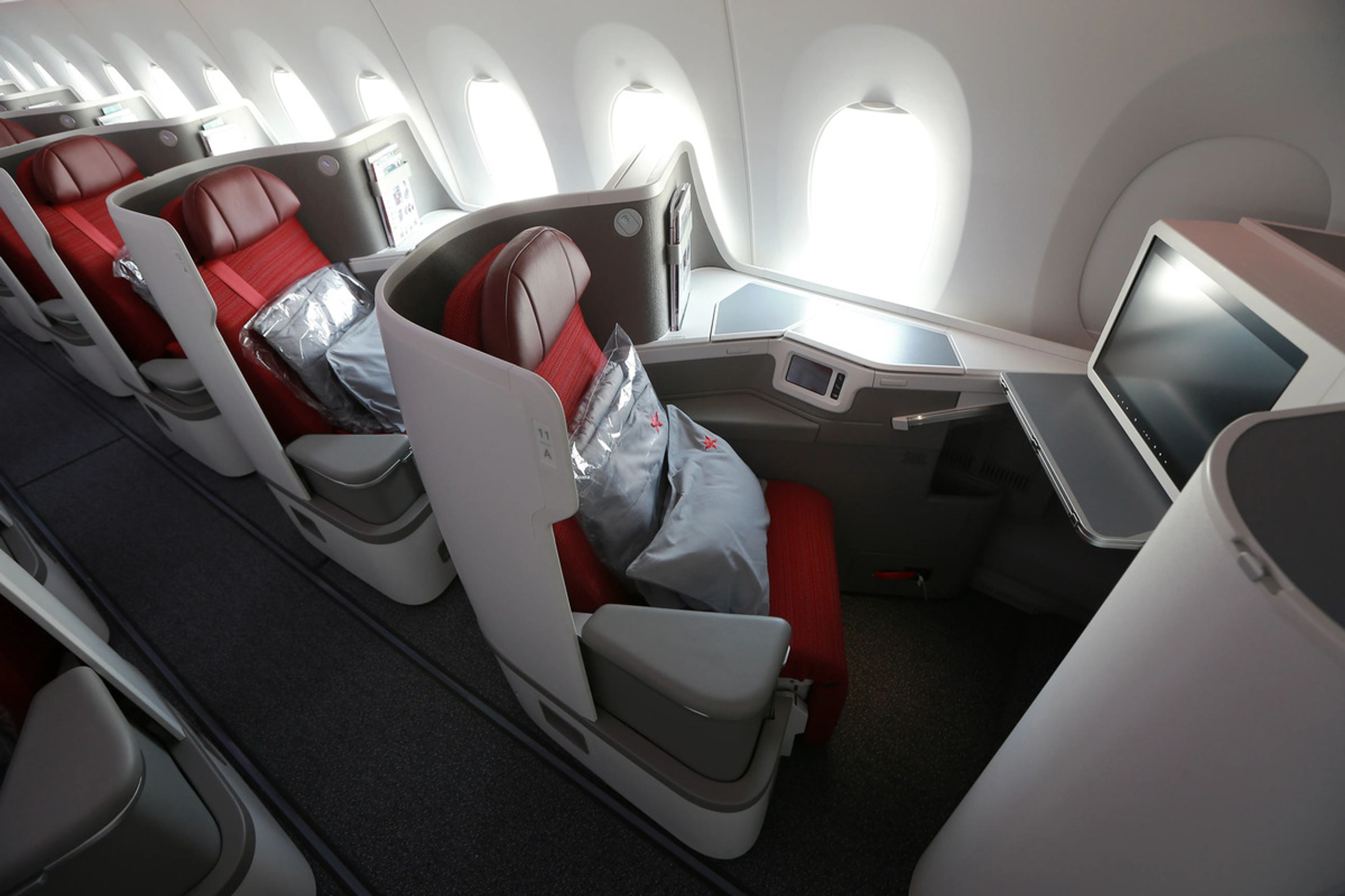 Velocity Unlocks Online Booking For Hong Kong Airlines