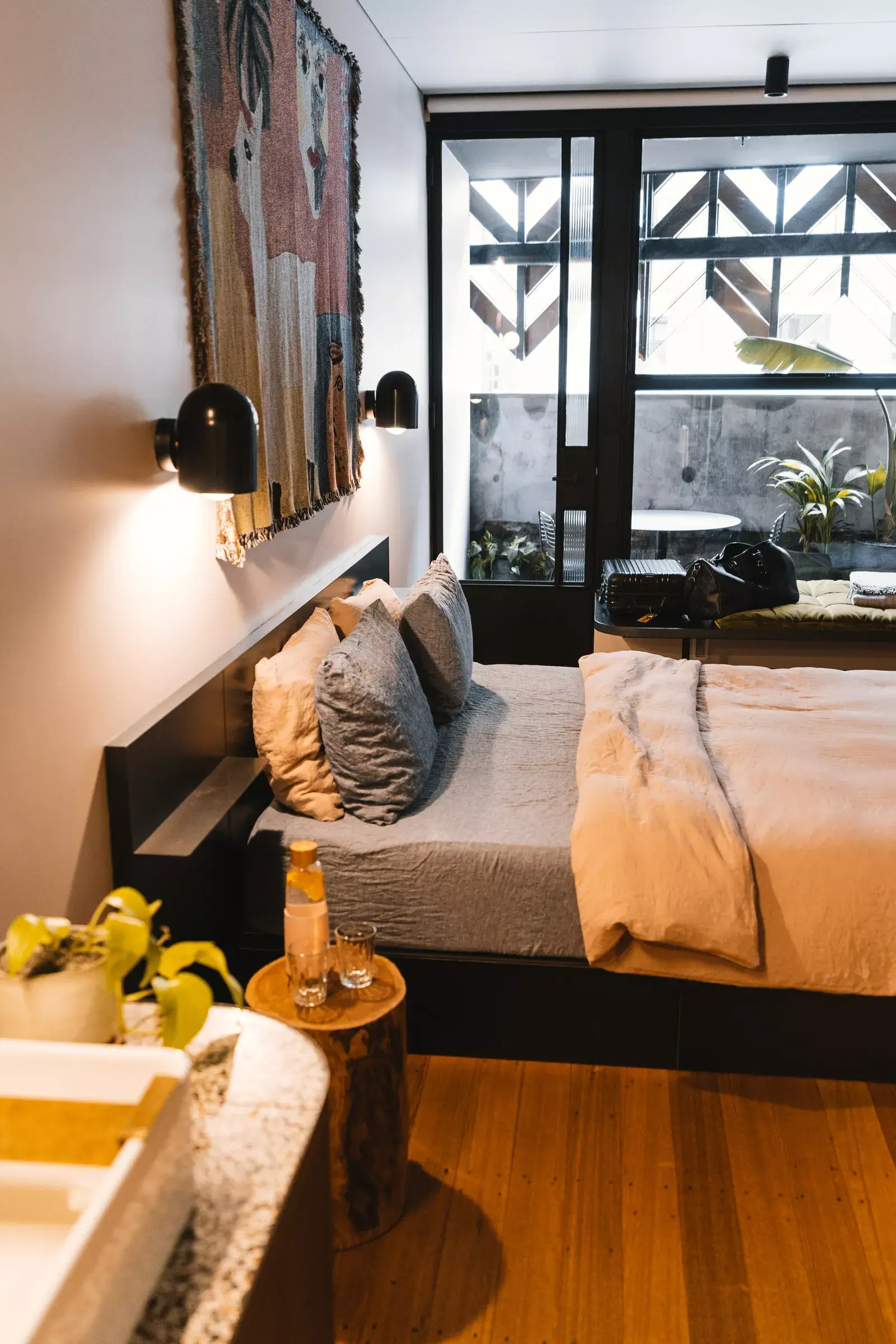 Paramount House Hotel Sydney