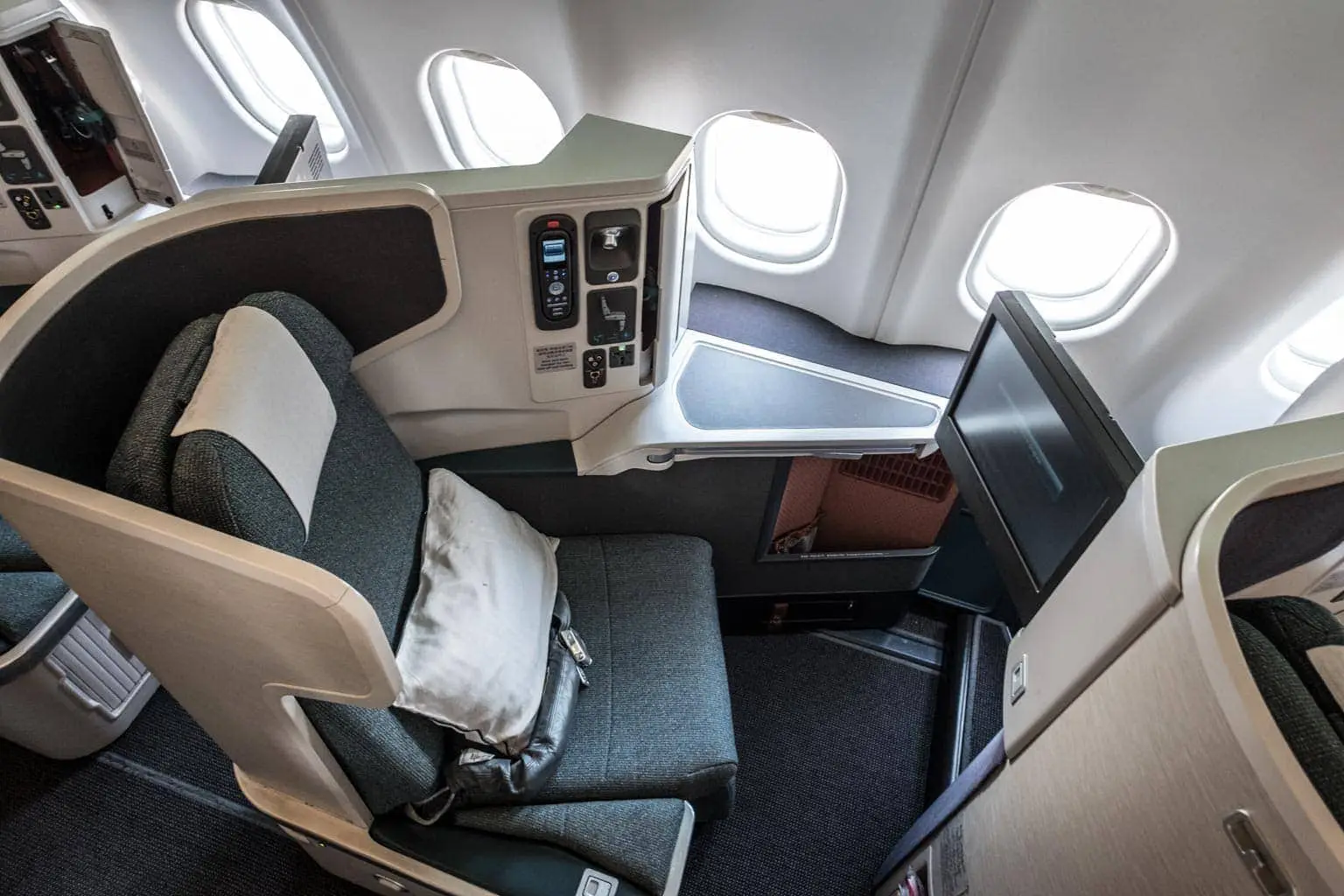 What can you do with 120,000 Qantas Frequent Flyer points? sYDNEY
