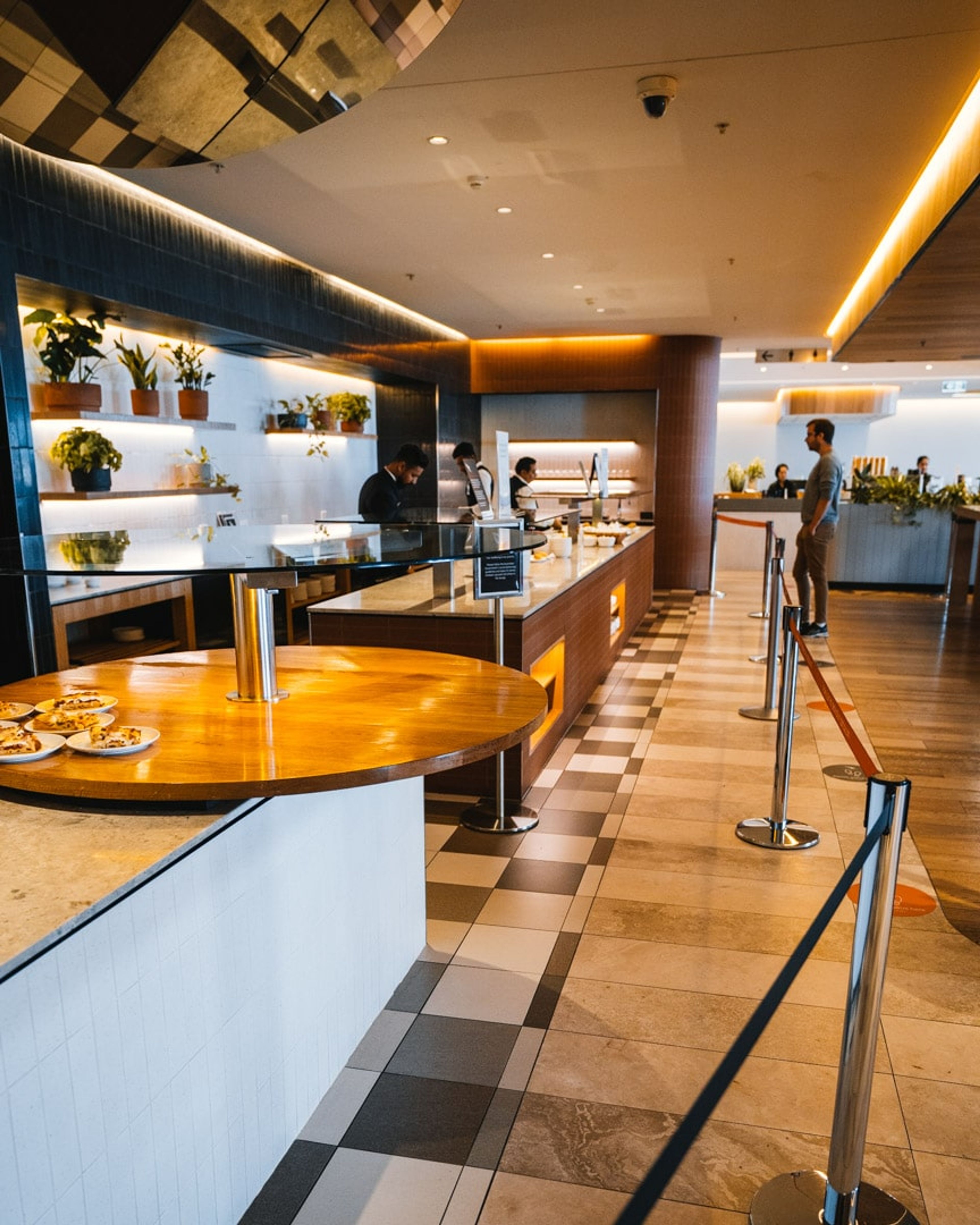 The New Qantas Business Lounge Experience Dining