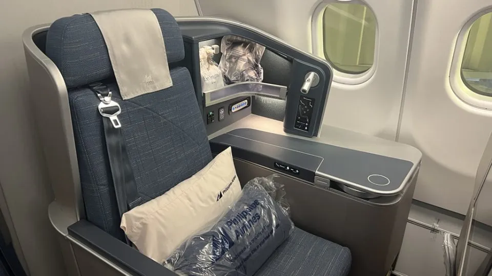 Philippine Airlines A330 business class