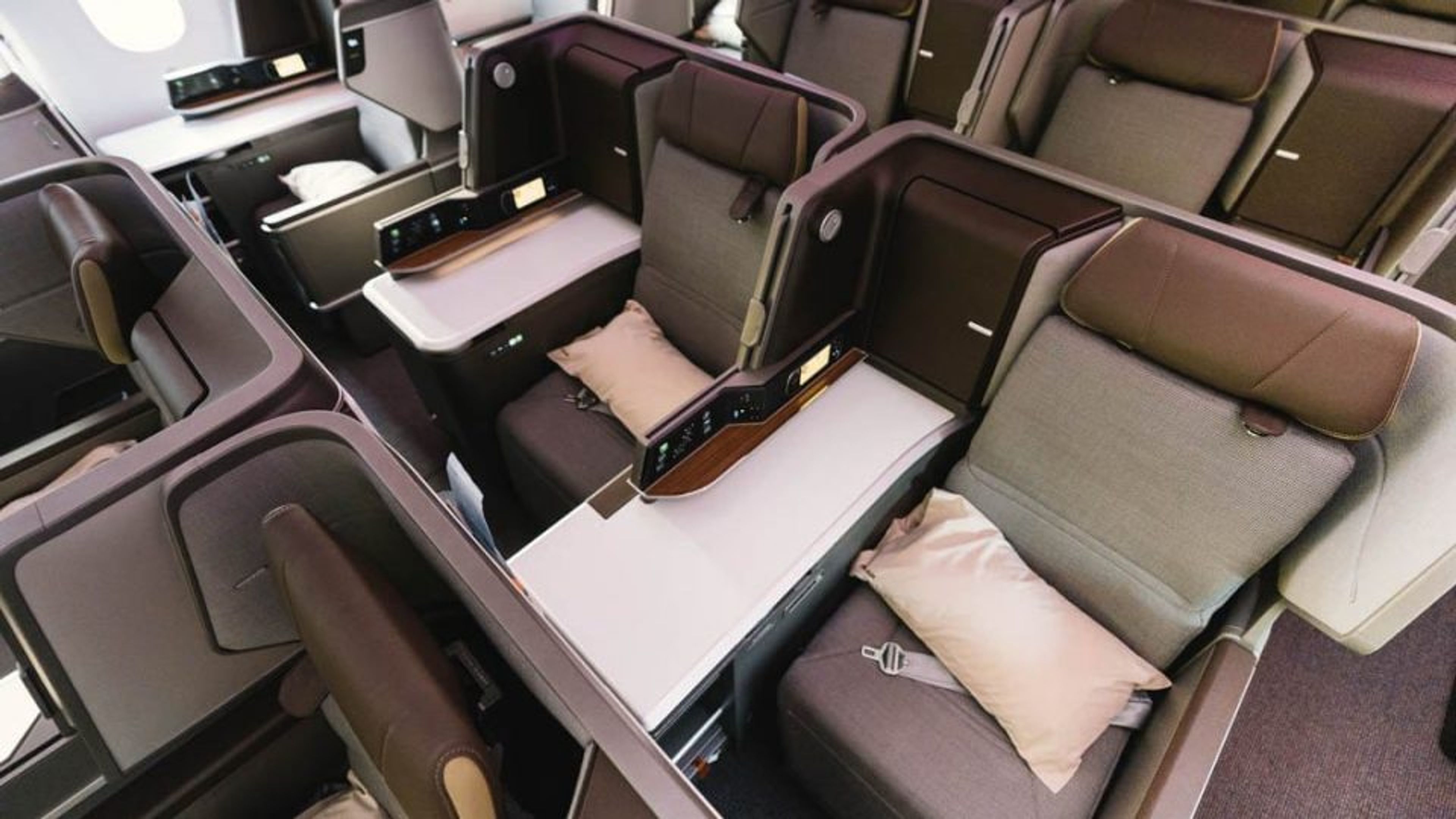 Eva Air New 787-9 Business Class Review